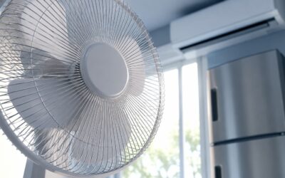 Rachunki za prąd latem 2026 pod lupą: sprawdzamy, ile kosztuje praca wentylatora, klimatyzatora i lodówki, jak liczyć kWh oraz gdzie latem naprawdę uciekają pieniądze z domowego budżetu.